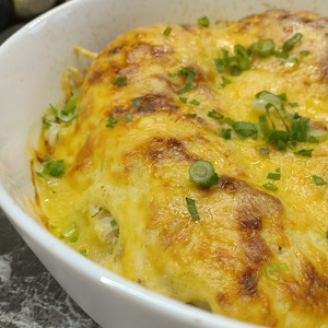 Запечённая белая рыба с сырным соусом Запечённая белая рыба с сырным соусом