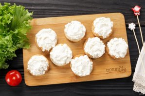 Закуска на шпажках на Новый год Закуска на шпажках на Новый год