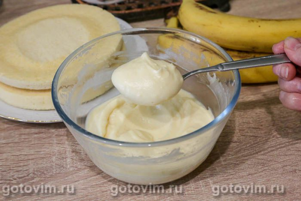 Бисквитный торт с заварным кремом в микроволновке Бисквитный торт с заварным кремом в микроволновке