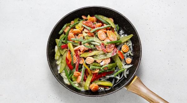 Макароны с замороженными овощами, пошаговый рецепт с фото на 447 ккал