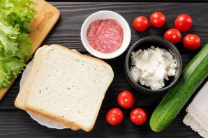 Закуска на шпажках на Новый год Закуска на шпажках на Новый год