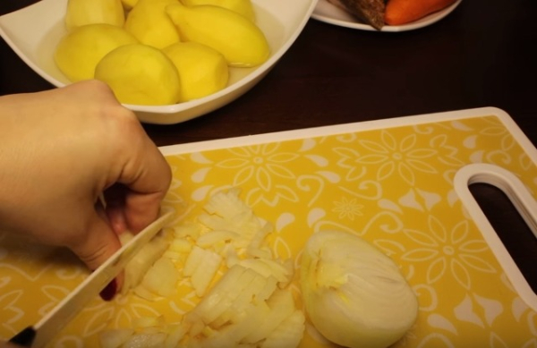 
			Гороховый суп &mdash; 6 рецептов приготовления домашнего супа		