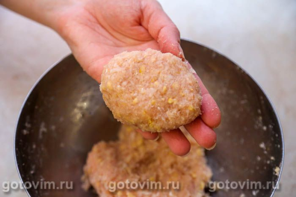 Котлеты кордон блю из фарша с ветчиной и сыром