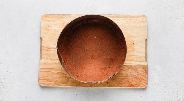 Чизкейк &laquo;Три шоколада&raquo;, пошаговый рецепт с фото на 437 ккал