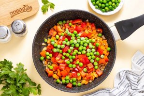 Рис по-тайски с овощами Рис по-тайски с овощами