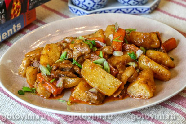 Пананг карри из свинины с овощами и кокосовым молоком (Panang Curry) Пананг карри из свинины с овощами и кокосовым молоком (Panang Curry)