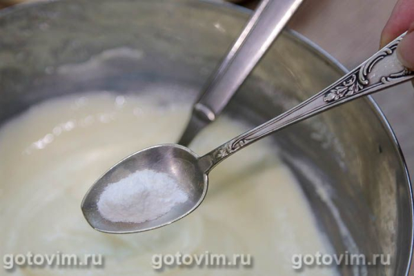 Манник с творогом и бананами в микроволновке