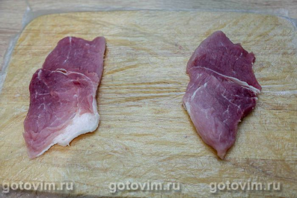 Мясные рулетики из свинины с яйцом и сыром в мультиварке