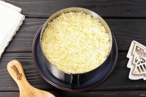 Салат слоеный с креветками