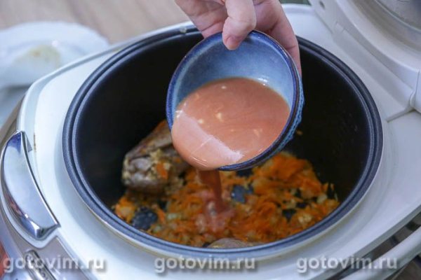 Мясные рулетики из свинины с яйцом и сыром в мультиварке