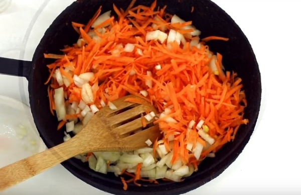 
			Гороховый суп &mdash; 6 рецептов приготовления домашнего супа		