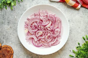 Маринованный лук
