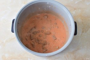 Бефстроганов в мультиварке Бефстроганов в мультиварке