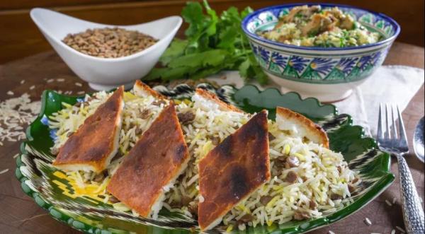 Плов из басмати с курицей и жареным яйцом, пошаговый рецепт с фото на 1644 ккал