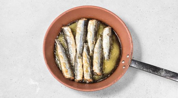 Жареная салака, пошаговый рецепт с фото на 464 ккал