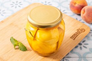 Консервированные персики