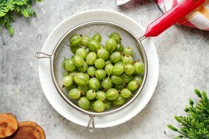 Настойка из черники с крыжовником на самогоне