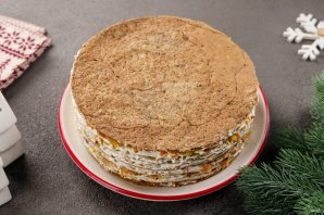 Новогодний печеночный торт