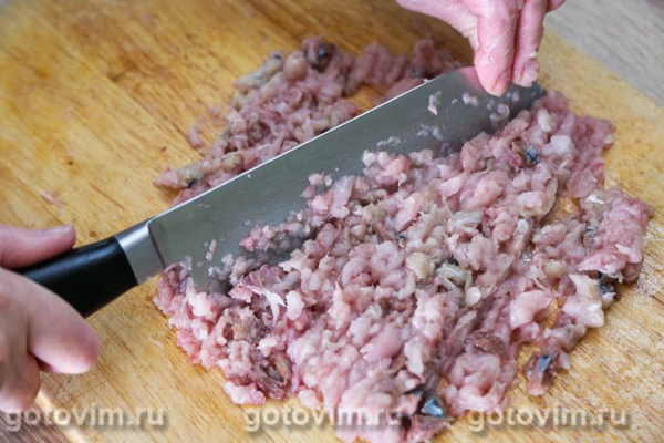 Котлеты из скумбрии с манкой (в мультиварке)