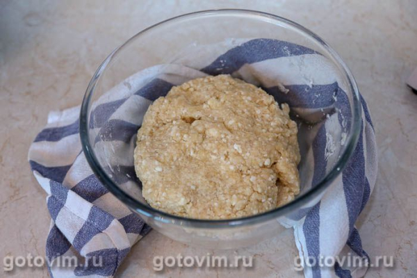 Калитки из творожного теста с черной смородиной