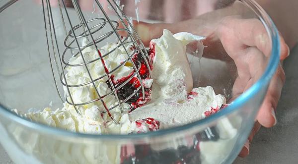 Бенто-торт &laquo;Маме&raquo;, пошаговый рецепт с фото на 835 ккал