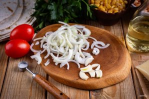 Буррито поджаренный на сковороде