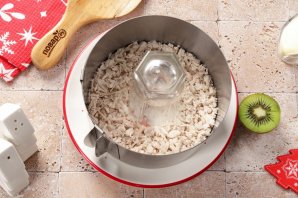 Новогодний салат "Нефритовый браслет" Новогодний салат "Нефритовый браслет"