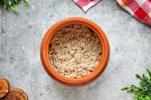 Ячневая каша в горшочке