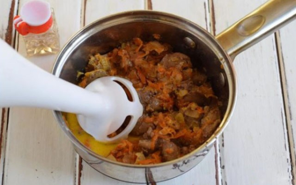 
			Паштет из куриной печени в домашних условиях рецепт с морковью и луком		