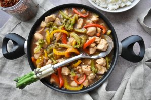 Курица с брокколи по-азиатски