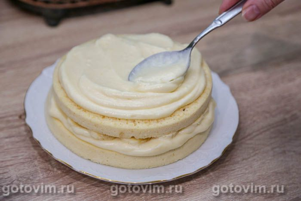 Бисквитный торт с заварным кремом в микроволновке Бисквитный торт с заварным кремом в микроволновке