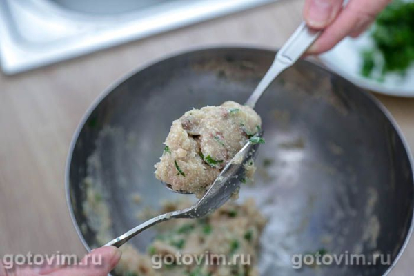 Котлеты из скумбрии с манкой (в мультиварке)