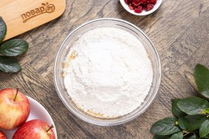 Постные яблочные кексы