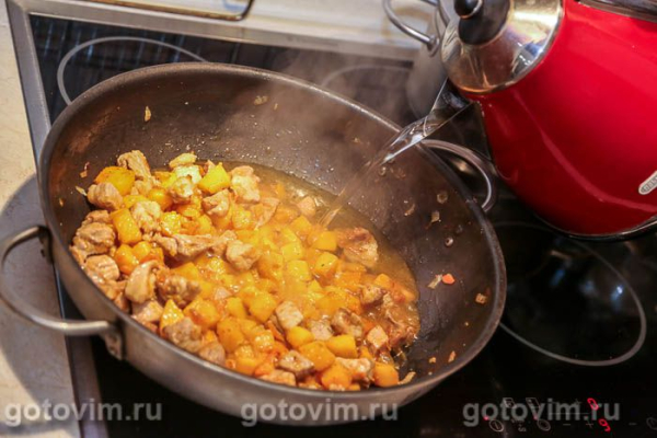 Перловка с мясом и тыквой