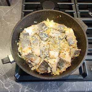 Белая рыба в ароматном соусе Белая рыба в ароматном соусе