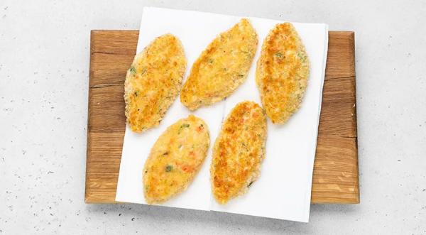 Котлеты из крабовых палочек, пошаговый рецепт с фото на 483 ккал