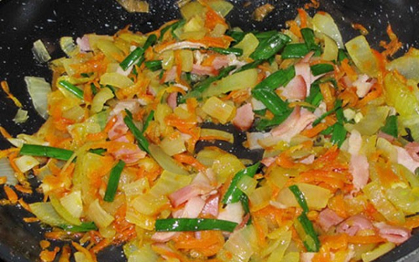 
			Паштет из куриной печени в домашних условиях рецепт с морковью и луком		