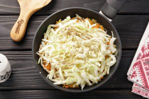 Постный капустный пирог