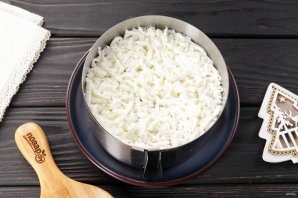 Салат слоеный с креветками