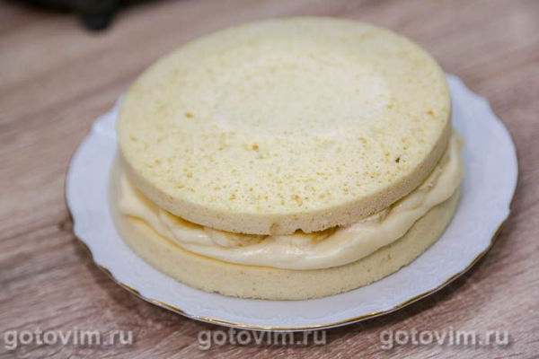 Бисквитный торт с заварным кремом в микроволновке Бисквитный торт с заварным кремом в микроволновке