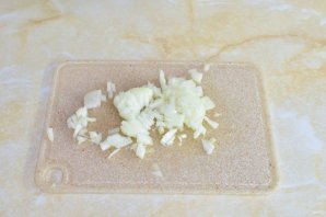 Феттуччине с жареным куриным филе и соусом "Песто"