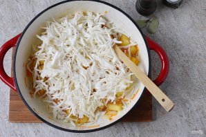 Овощное рагу с картофелем и капустой Овощное рагу с картофелем и капустой