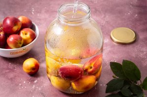 Компот из нектаринов