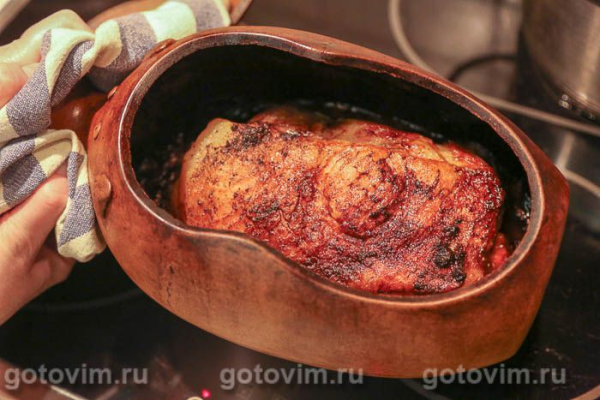 Свинина, томленная в духовке в соевом соусе