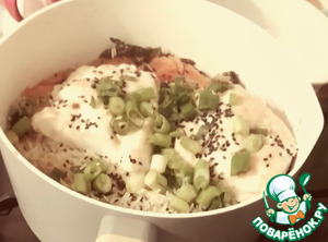 Треска с имбирной зеленью, морковью, рисом