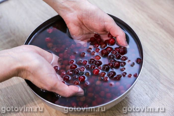 Клюквенный морс в мультиварке