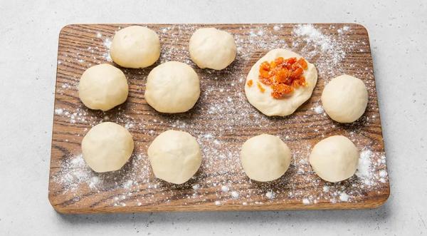 Булочки с курагой, пошаговый рецепт с фото на 597 ккал