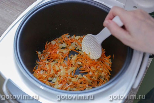 Мясная солянка с квашеной капустой в мультиварке