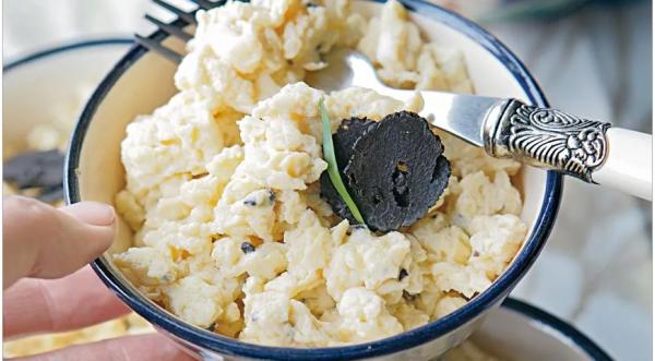 Яйца с трюфелями, пошаговый рецепт с фото на 242 ккал