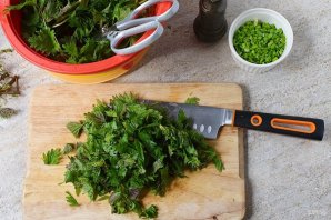 Куриный суп с крапивой